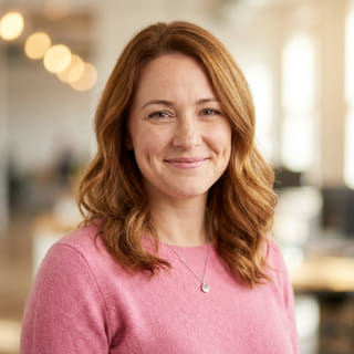 Emily Watson, Head of Customer Support at Vestenurance